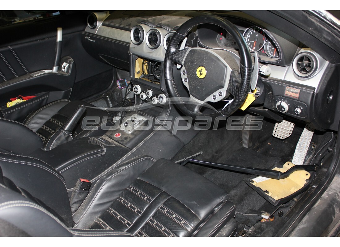 Ferrari 612 Scaglietti (Europa) mit 25,558 Meilen, bereitet sich auf den Bruch #5 vor