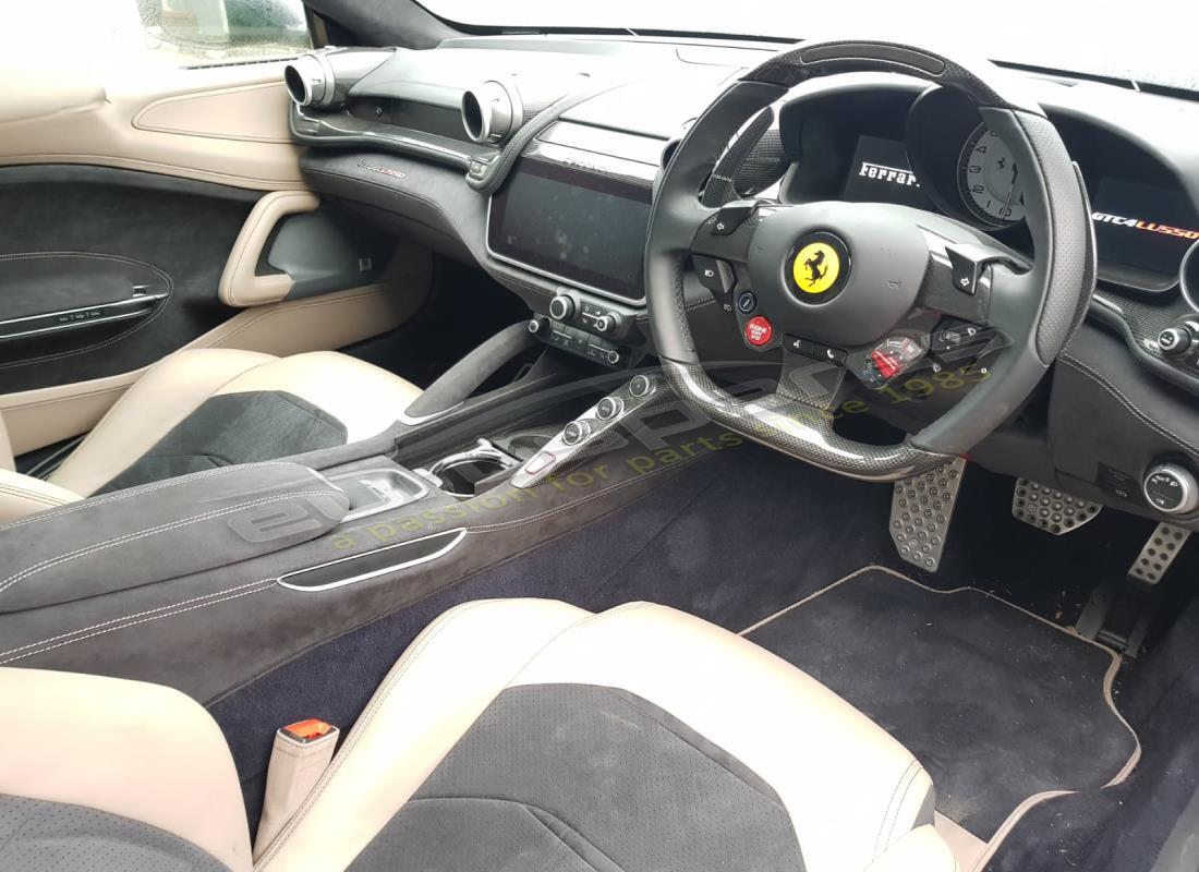 Ferrari GTC4 Lusso (RHD) mit 9,275 Meilen, bereitet sich auf den Bruch #11 vor