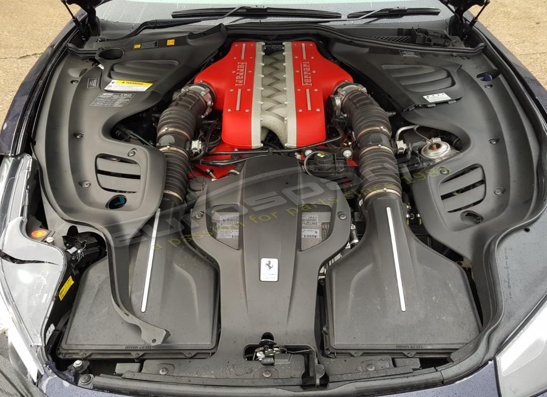 Ferrari GTC4 Lusso (RHD) mit 9,275 Meilen, bereitet sich auf den Bruch #14 vor