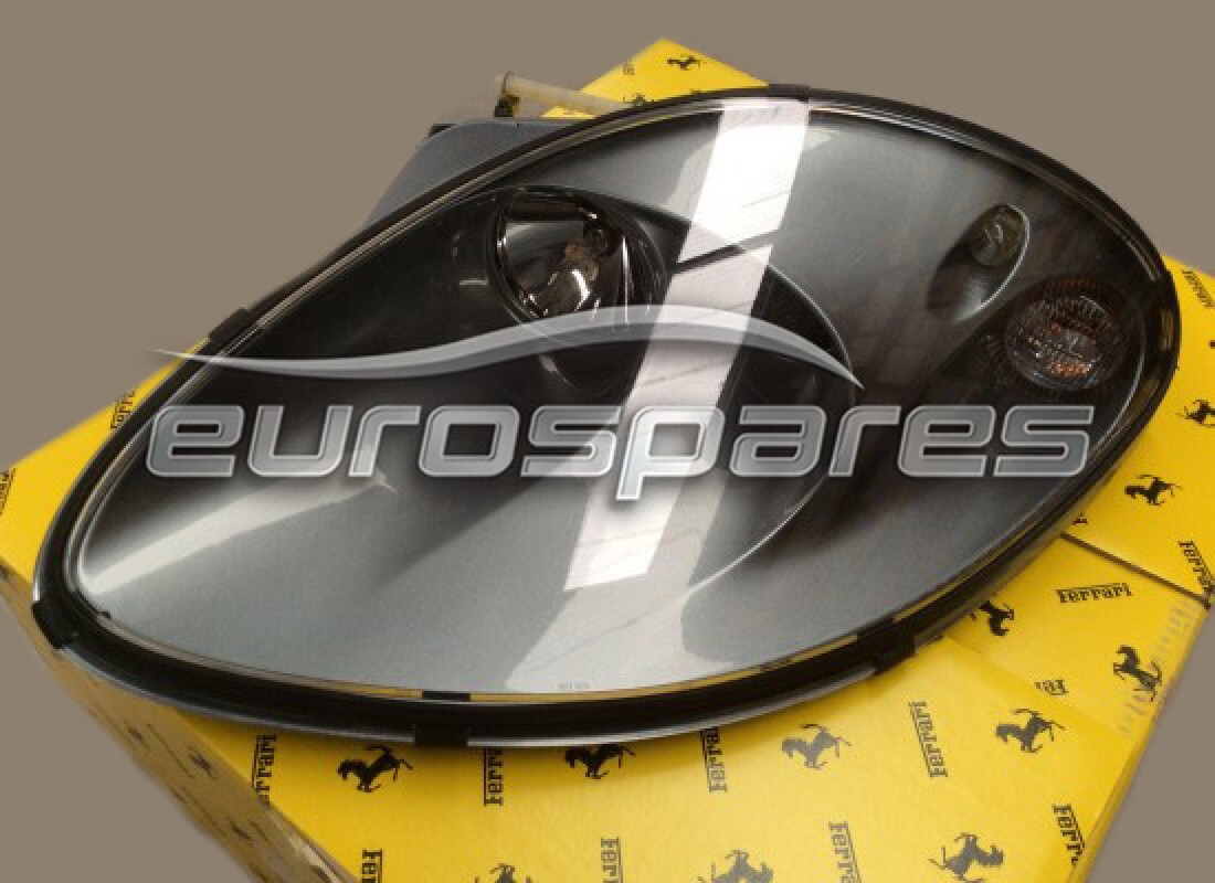 NEU Ferrari LINKE LAMPENBAUGRUPPE RHD TITAN. TEILENUMMER 72001472 (1)