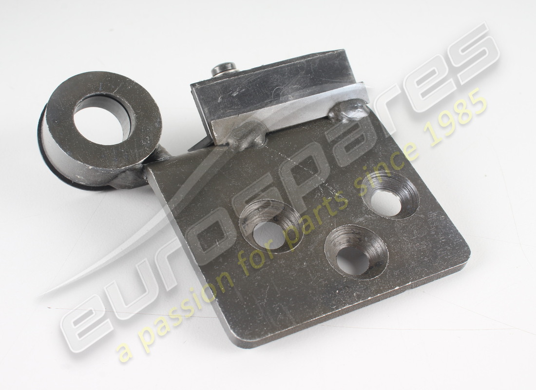 new maserati lh soft top latch striker mo. part number 66106600 (1)