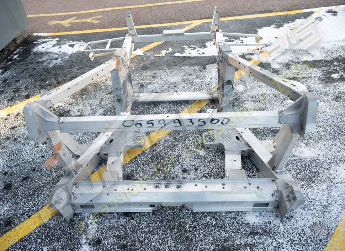 neuer ferrari hinterer rahmen komplett. teilenummer 65993500 (2)