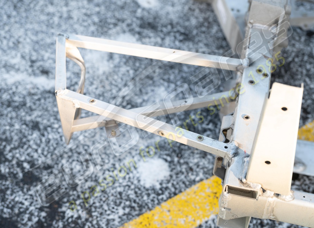 neuer ferrari hinterer rahmen komplett. teilenummer 65993500 (5)