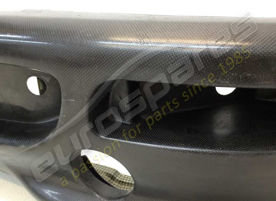 neuer eurospares frontstoßstange aus kevlar. teilenummer 62977300 (9)