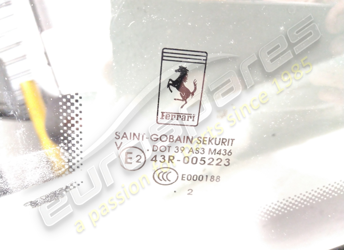 gebraucht ferrari privatsphäre hinteres fenster links. teilenummer 84706500 (2)