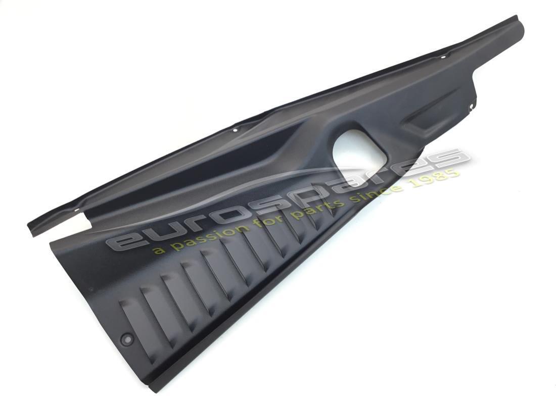 neuer seitlicher kosmetikschild ferrari rh. teilenummer 82904800 (1)
