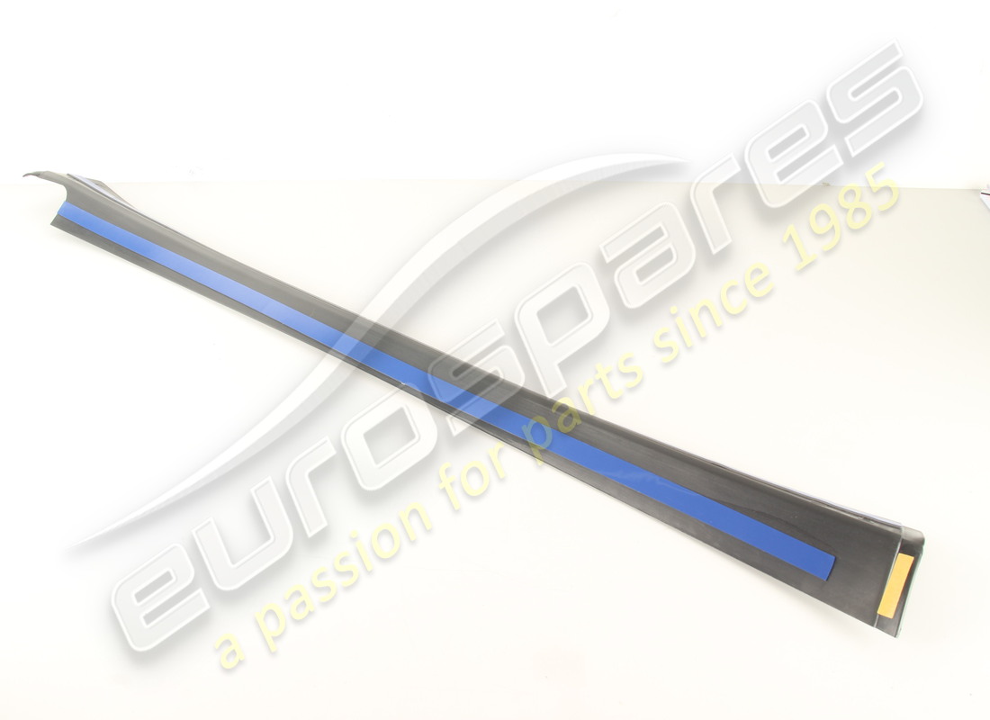 neues maserati-cover. teilenummer 68473800 (2)
