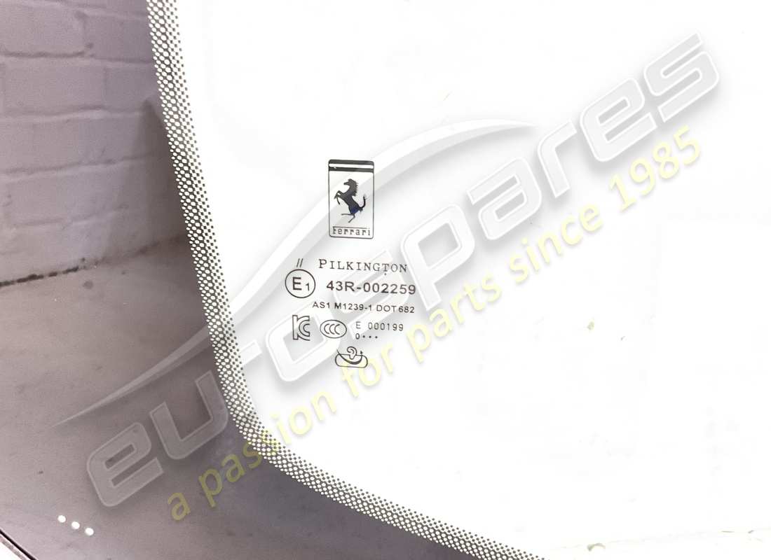 neue windschutzscheibe ferrari. teilenummer 935408 (2)