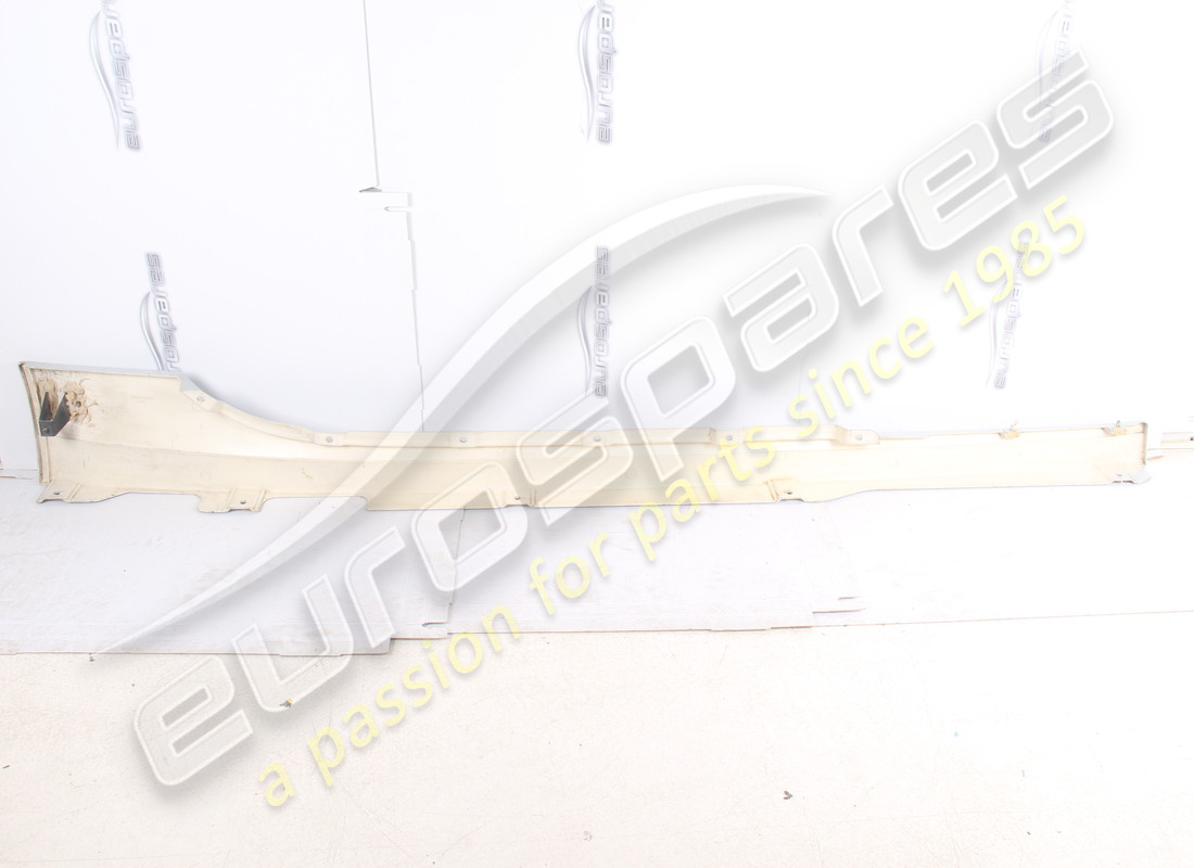 GEBRAUCHTE FERRARI LH EINSTIEGSAUFKLEMME. TEILENUMMER 66859210 (4) gebrauchte ferrari lh einstiegsaufklemme. teilenummer 66859210 (4)