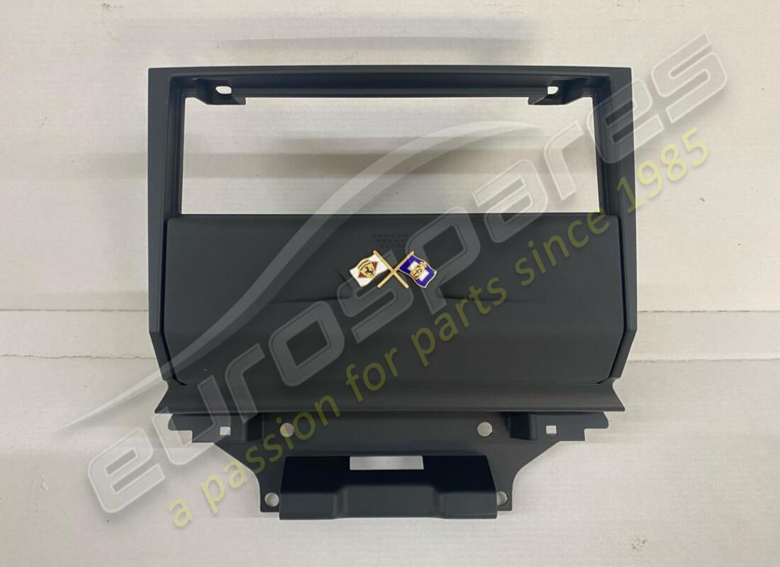neues ferrari platten für radio. teilenummer 68120500 (1)