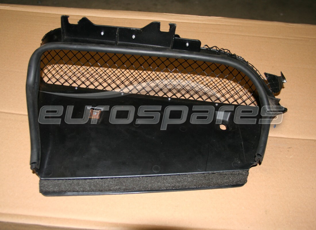 gebraucht ferrari linker luftkanal an der karosserie. teilenummer 83002500 (1)