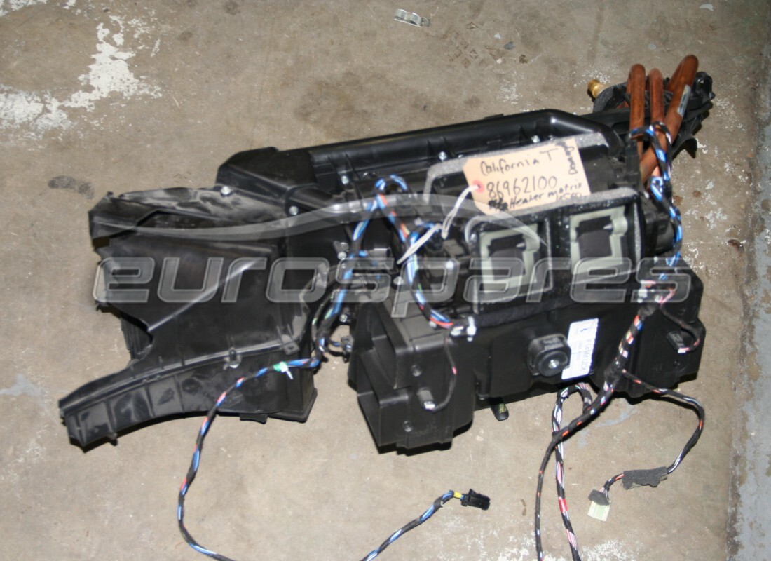 GEBRAUCHTE Ferrari KOMPLETTE KLIMAANLAGE. TEILENUMMER 86962100 (1)