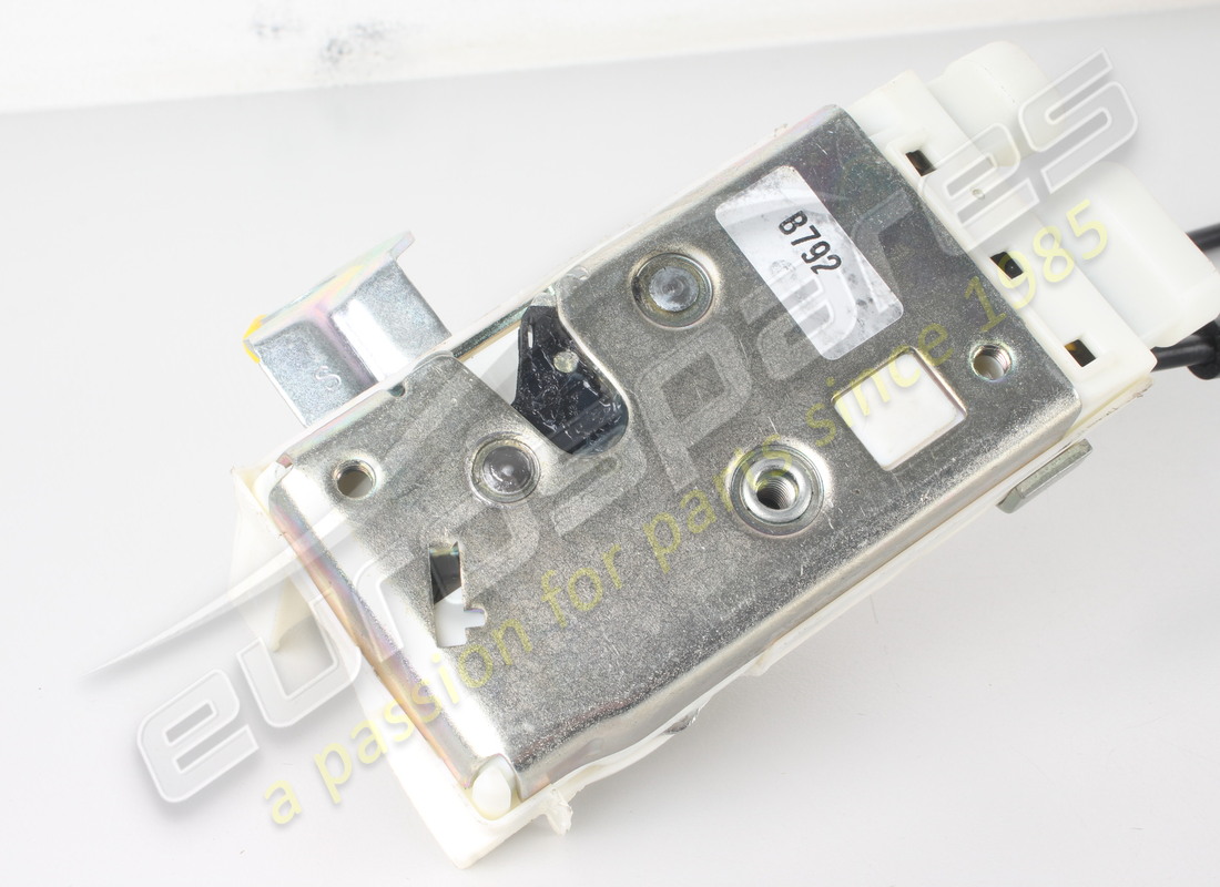 neu ferrari türschloss links komplett. teilenummer 69998100 (3)