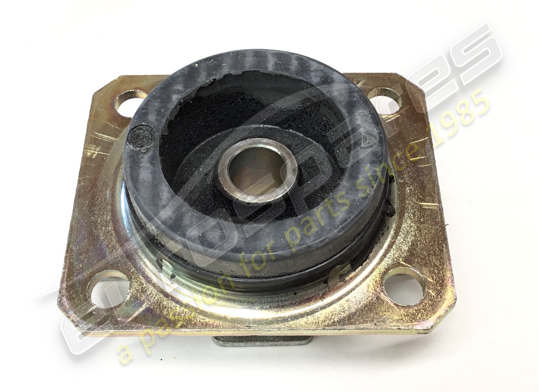 neue eurospares motorhalterung. teilenummer 216357 (2)