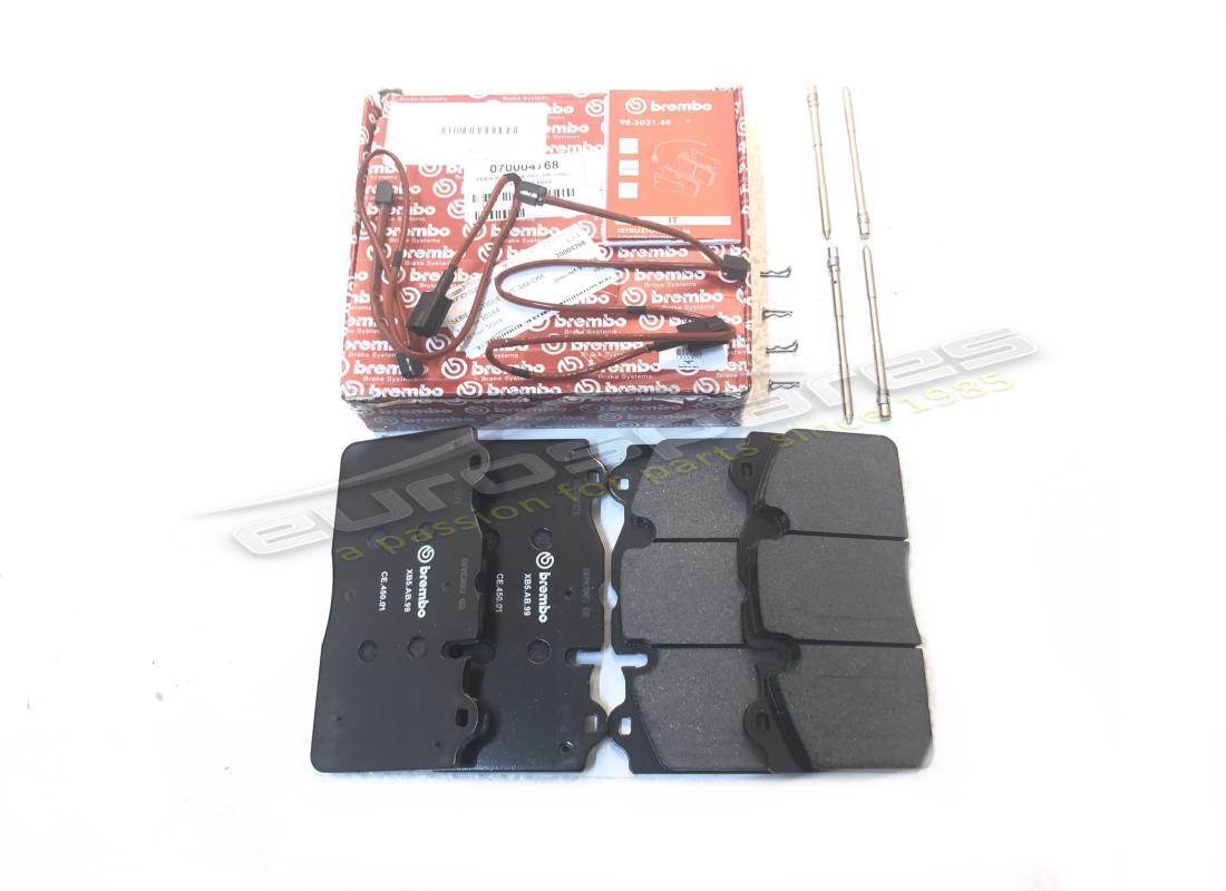 neu ferrari carbon-keramik-vorderteil bremsbelagsatz set. teilenummer 70004768 (1)