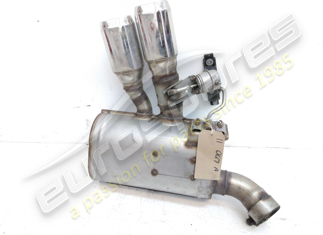 GEBRAUCHTER Maserati SCHALLDÄMPFER HINTEN LINKS. TEILENUMMER 204480 (1)