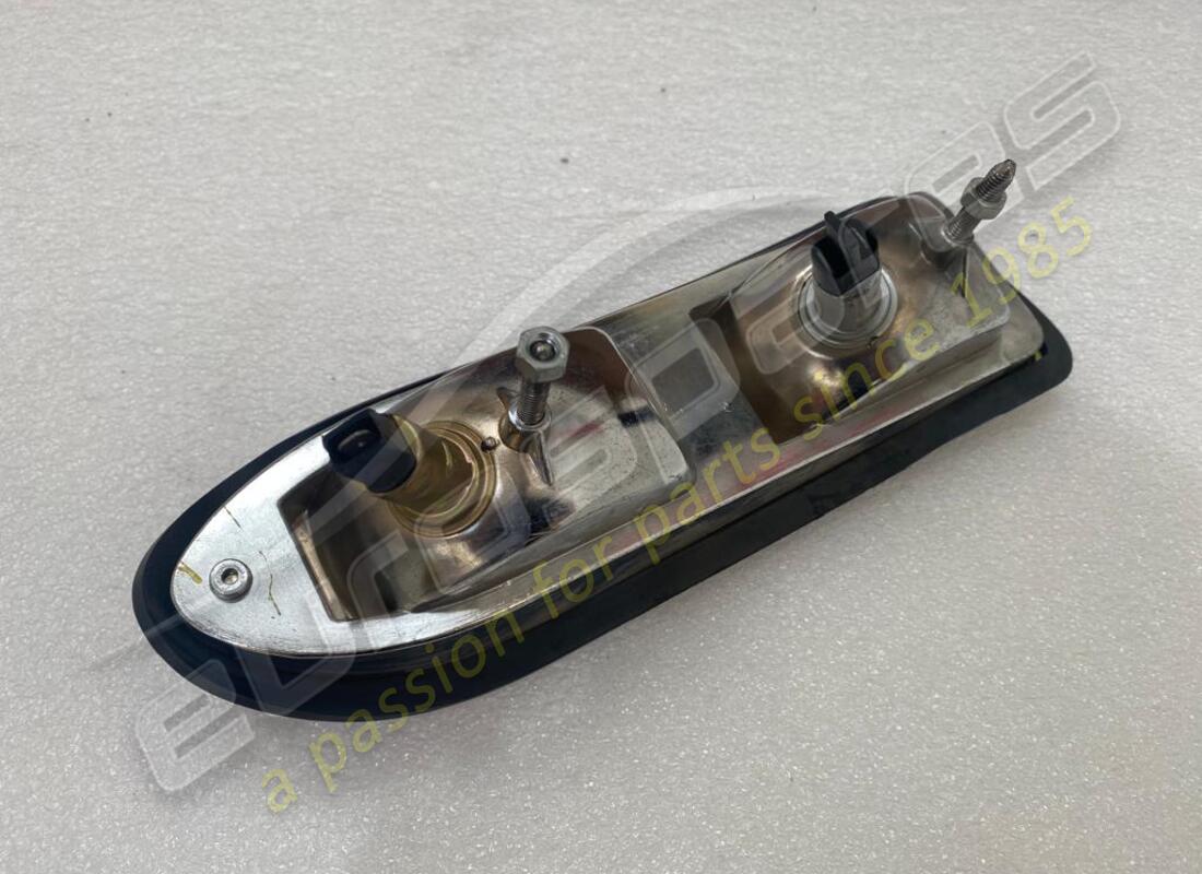 neue ferrari rh-rückleuchte. teilenummer 2428235202 (3)