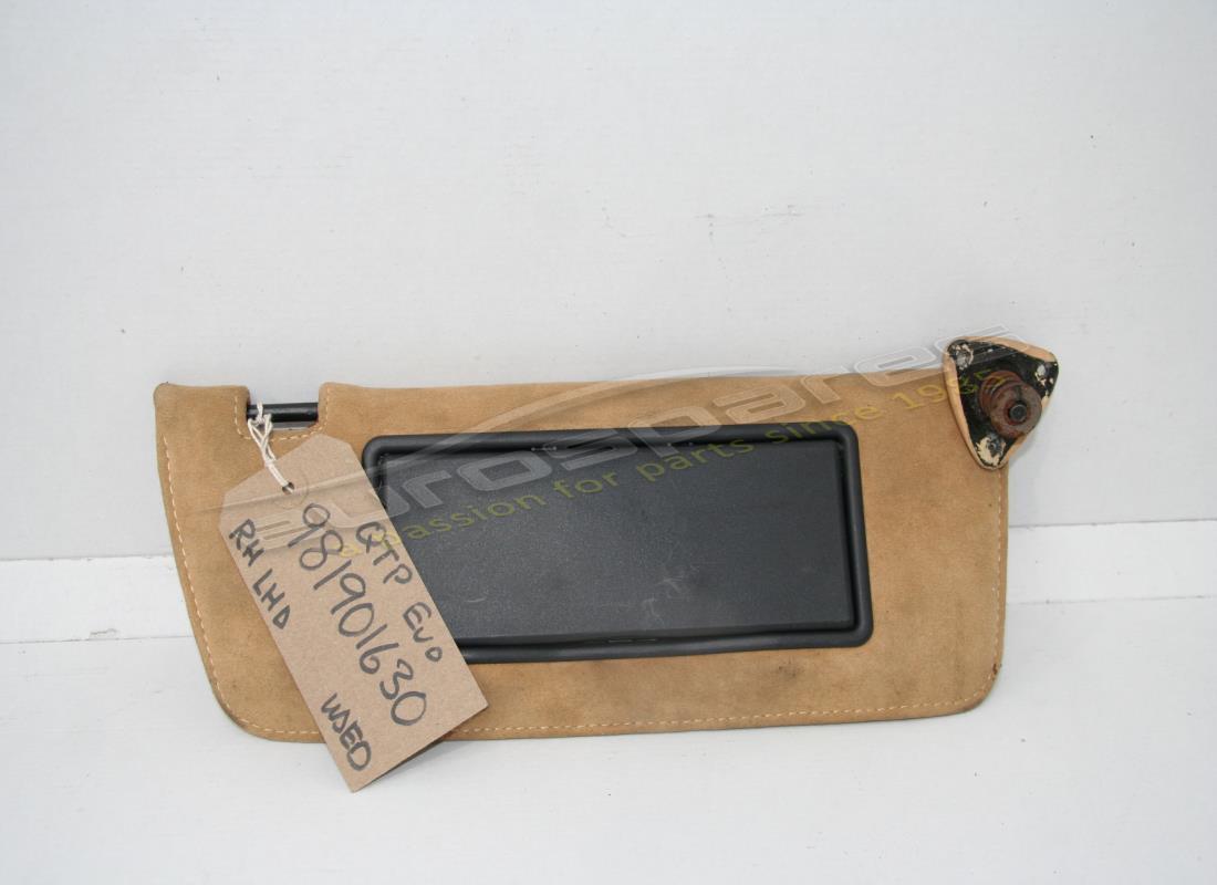 GEBRAUCHT Ferrari PARASOLE DX. ALCANTARA BEIGE. TEILENUMMER 981901630 (1)