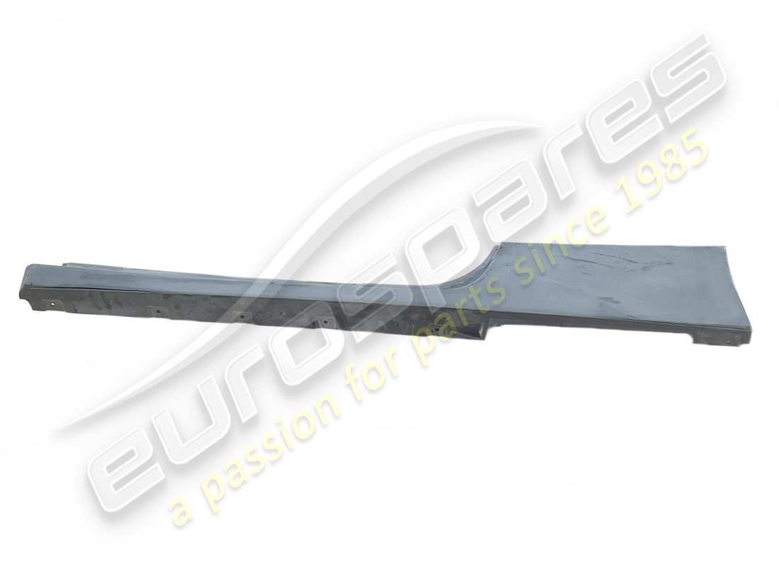 neue ferrari untertürverkleidung links. teilenummer 83261500 (1)
