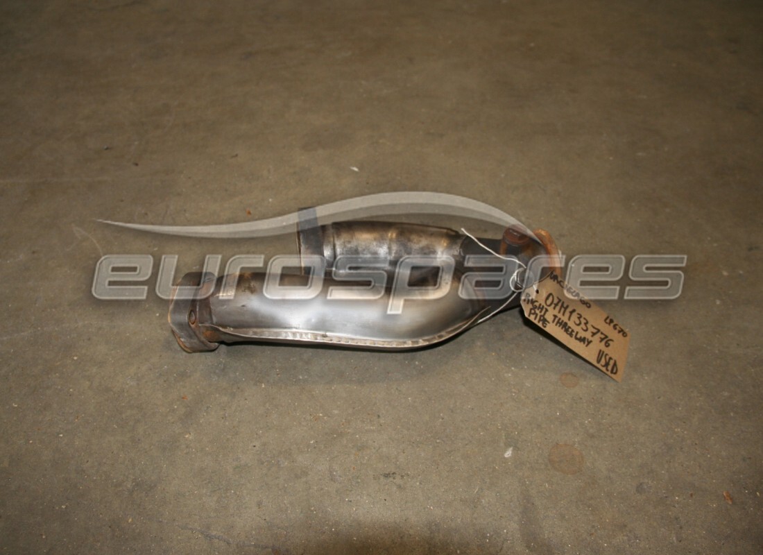 VERWENDETE Lamborghini ISOLIERENDE 3-WEGE-VERBINDUNGSROHRBAUGRUPPE. TEILENUMMER 07M133776 (1)