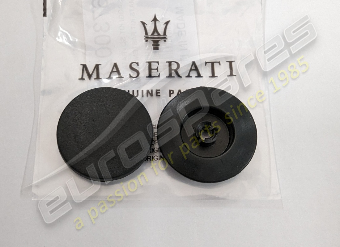 neu maserati matten-kit befestigungen schwarz. teilenummer 673002895 (2)