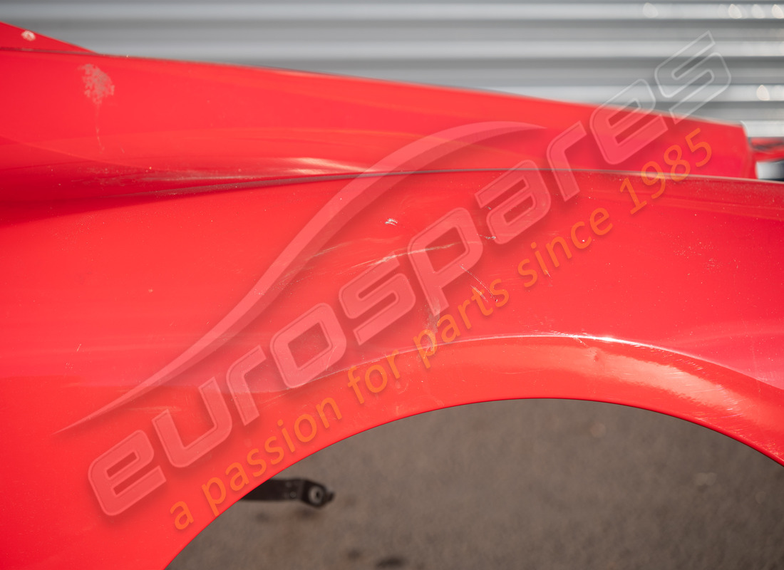 neue ferrari linke flanke. teilenummer 83816011 (2)