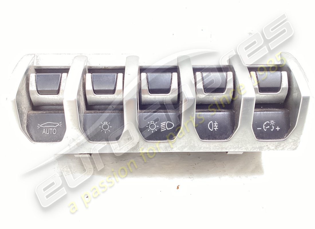 verwendet lamborghini drehlicht 5 schalter. teilenummer 470941531b (1)