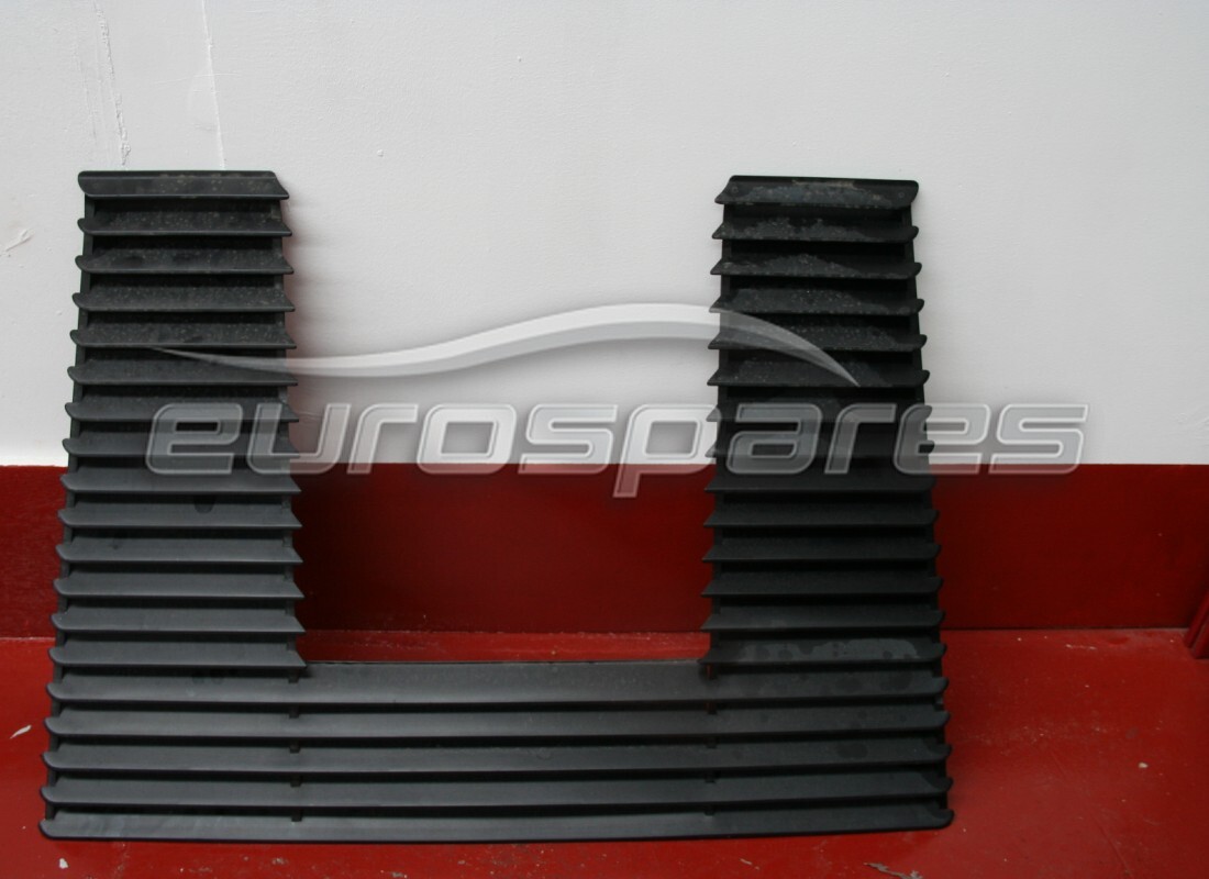 gebrauchter ferrari motorabdeckungsgitter. teilenummer 61896300 (1)