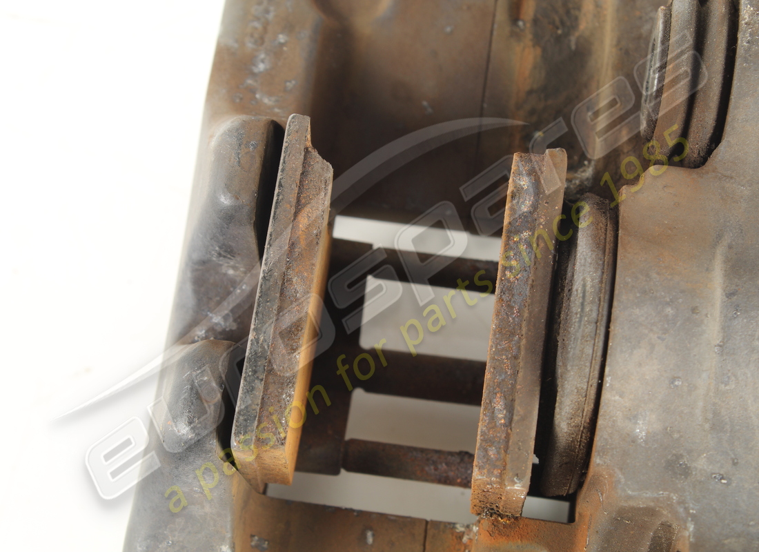 gebrauchter lamborghini bremssattel. teilenummer 420615403b (1)