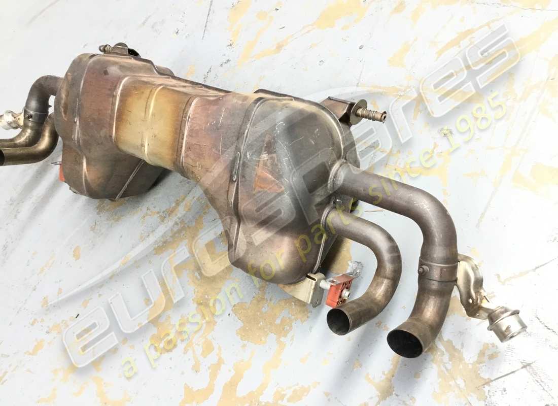 gebrauchter lamborghini schalldämpfer. teilenummer 400251051 (3)
