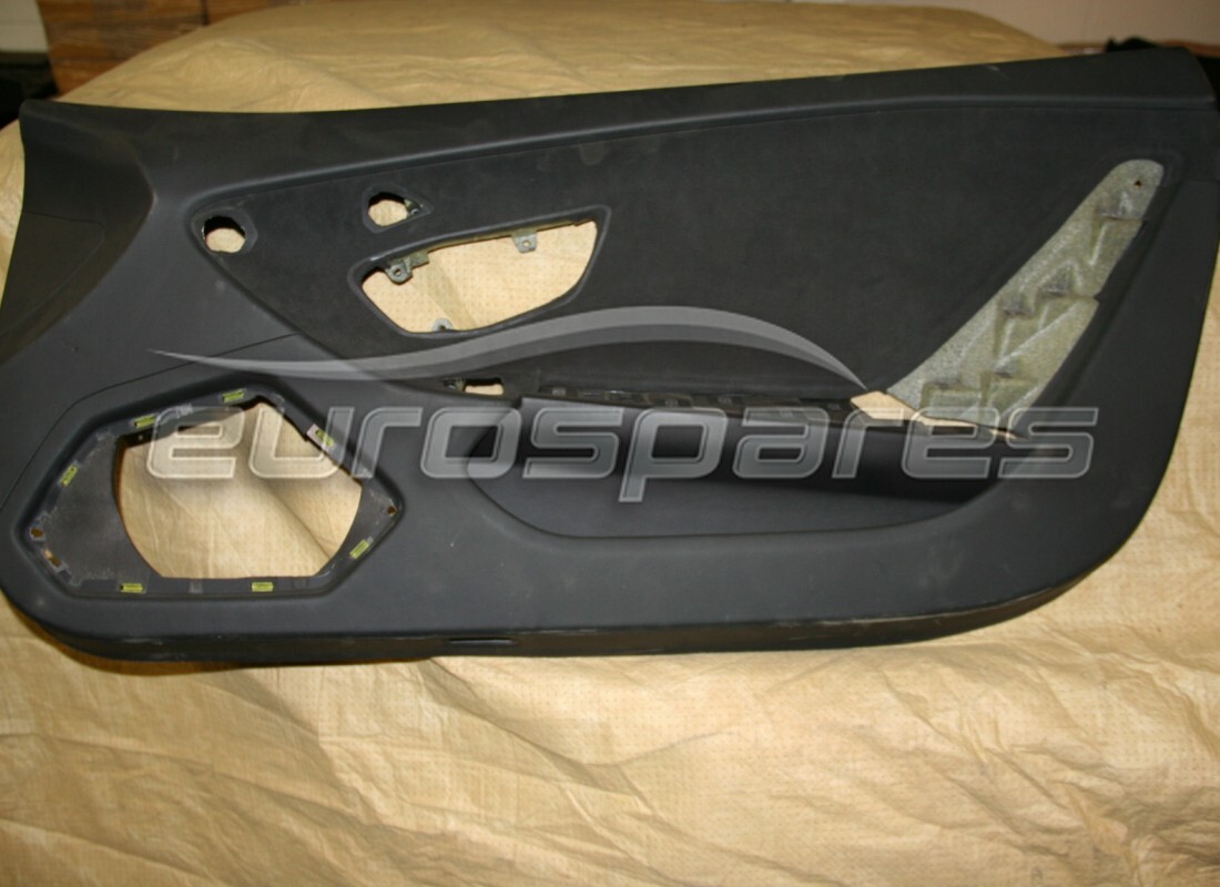 GEBRAUCHTE Lamborghini TÜRVERKLEIDUNG. TEILENUMMER 4T1867108M (1)