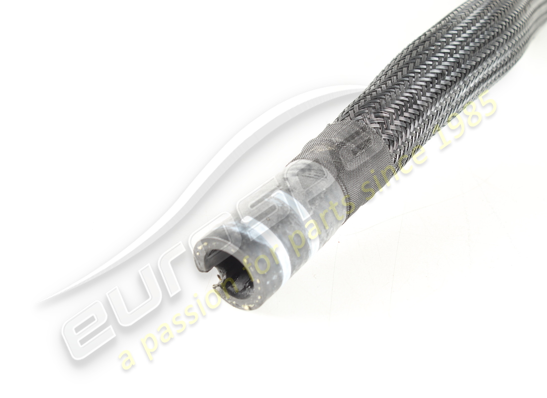 NEUE MASERATI WASSERZUFUHRROHR VON DER PUMPE. TEILENUMMER 670006387 (3) neue maserati wasserzufuhrrohr von der pumpe. teilenummer 670006387 (3)