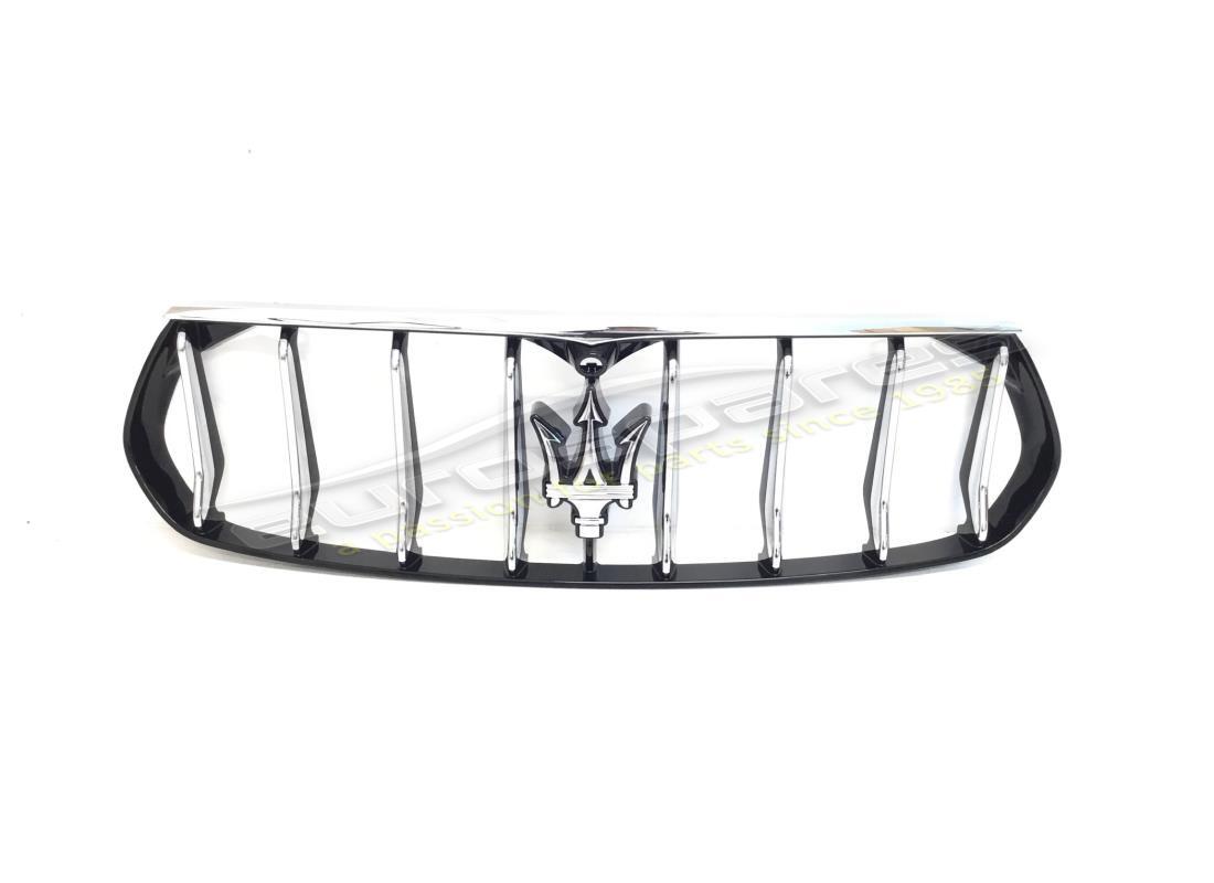 neuer maserati kühlergrill. teilenummer 670065525 (1)