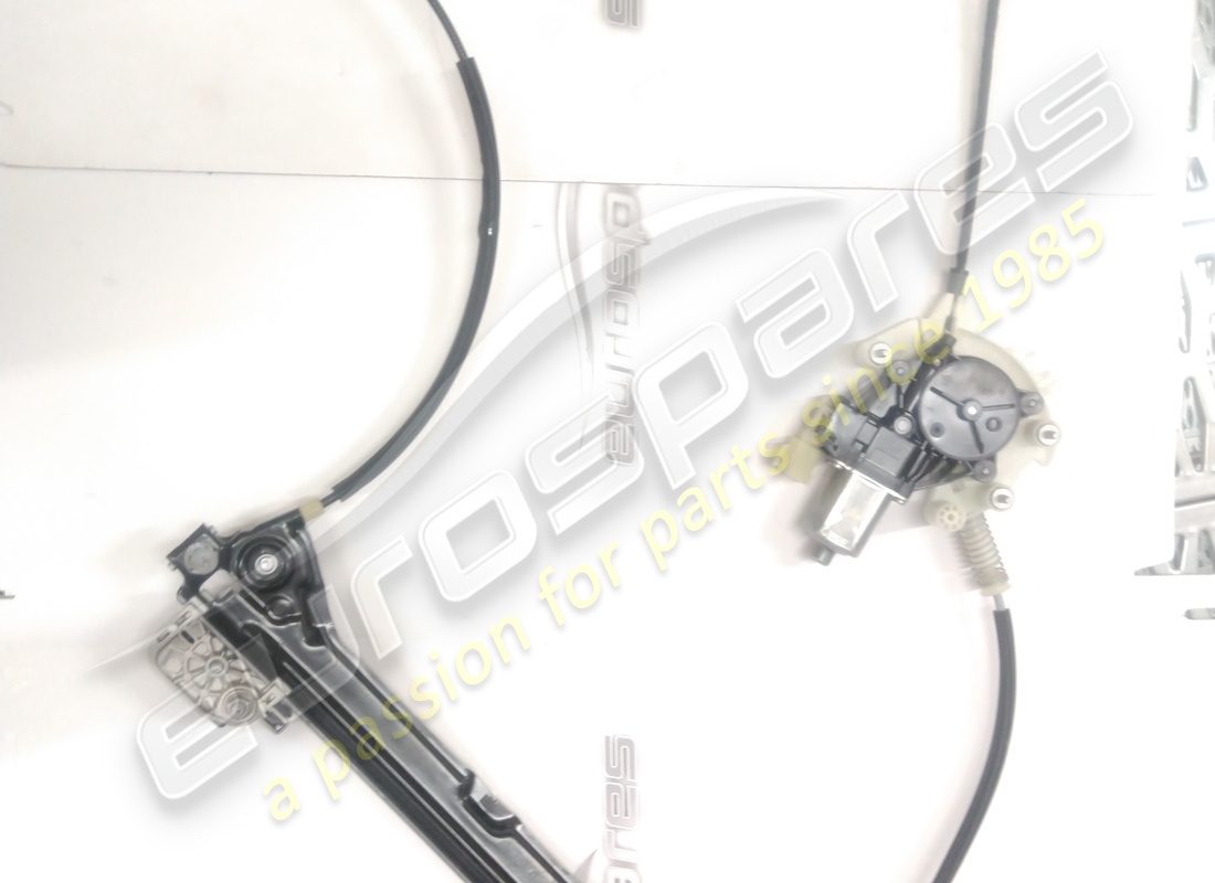 neuer maserati elektrischer fensterheber vorne rechts. teilenummer 670102267 (1)