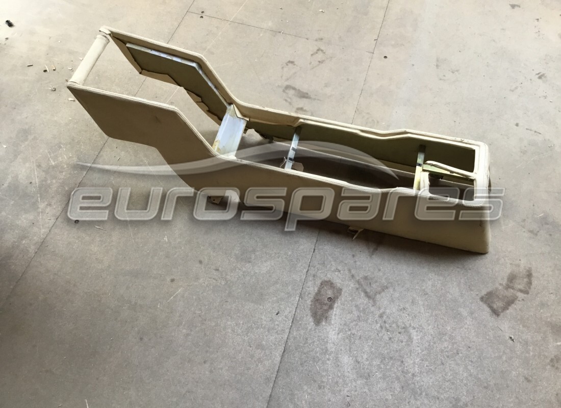 GEBRAUCHTE Ferrari VERKLEIDUNG RHD GTB . TEILENUMMER 61831900 (1)