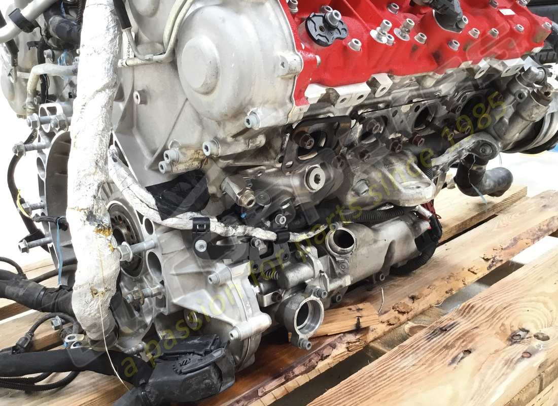 gebrauchter ferrari 488 motor. teilenummer 985000235 (4)