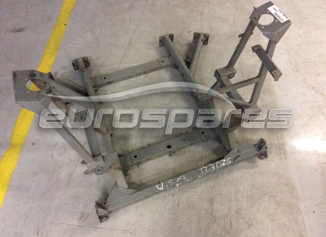 neuer ferrari space frame hinten. teilenummer 123206 (1)