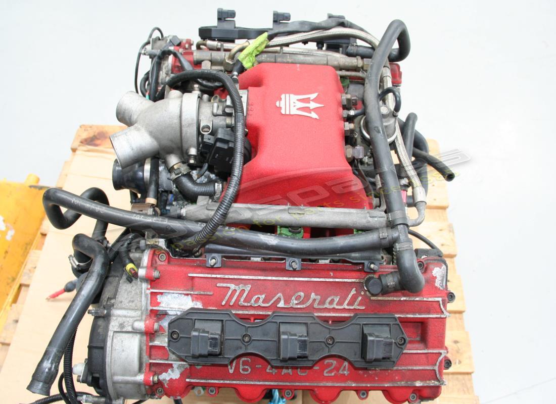 GEBRAUCHTER Maserati KURZER MOTOR. TEILENUMMER 980001001 (1)