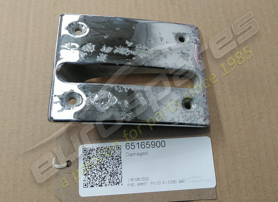 Beschädigter Ferrari Gangwahlschalter. TEILENUMMER 65165900 (1)