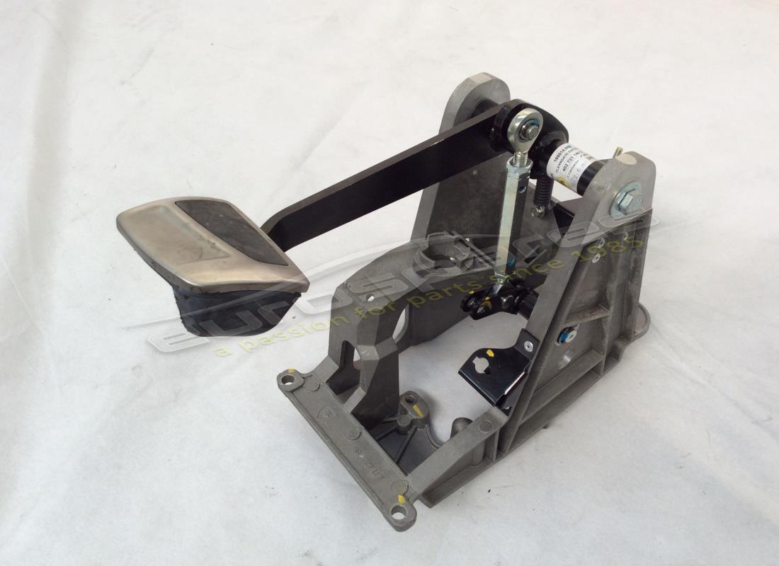 gebrauchtes lamborghini bremspedal. teilenummer 402721140s (1)