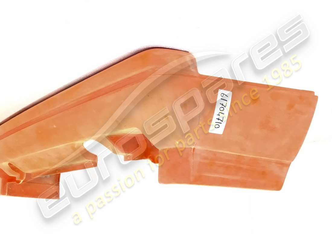 neuer ferrari heckstoßstange. teilenummer 61704710 (2)