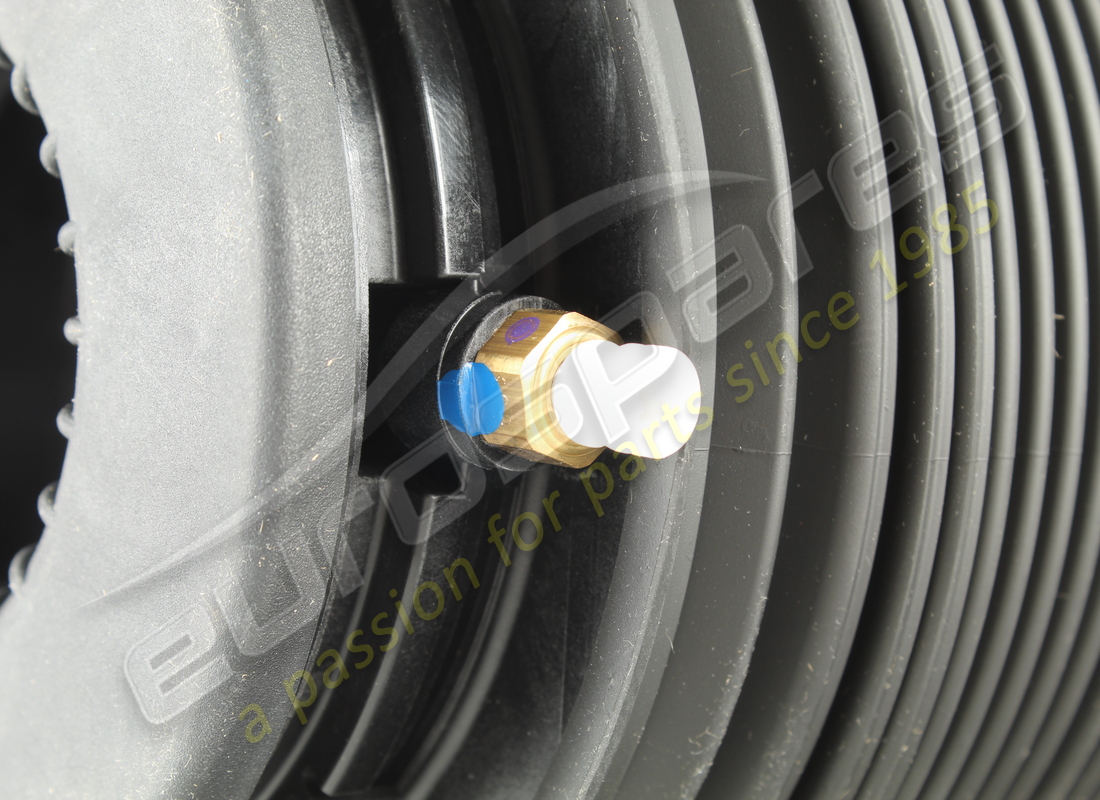 NEUE MASERATI HINTERE LUFTFEDER. TEILENUMMER 670100715 (5) neue maserati hintere luftfeder. teilenummer 670100715 (5)