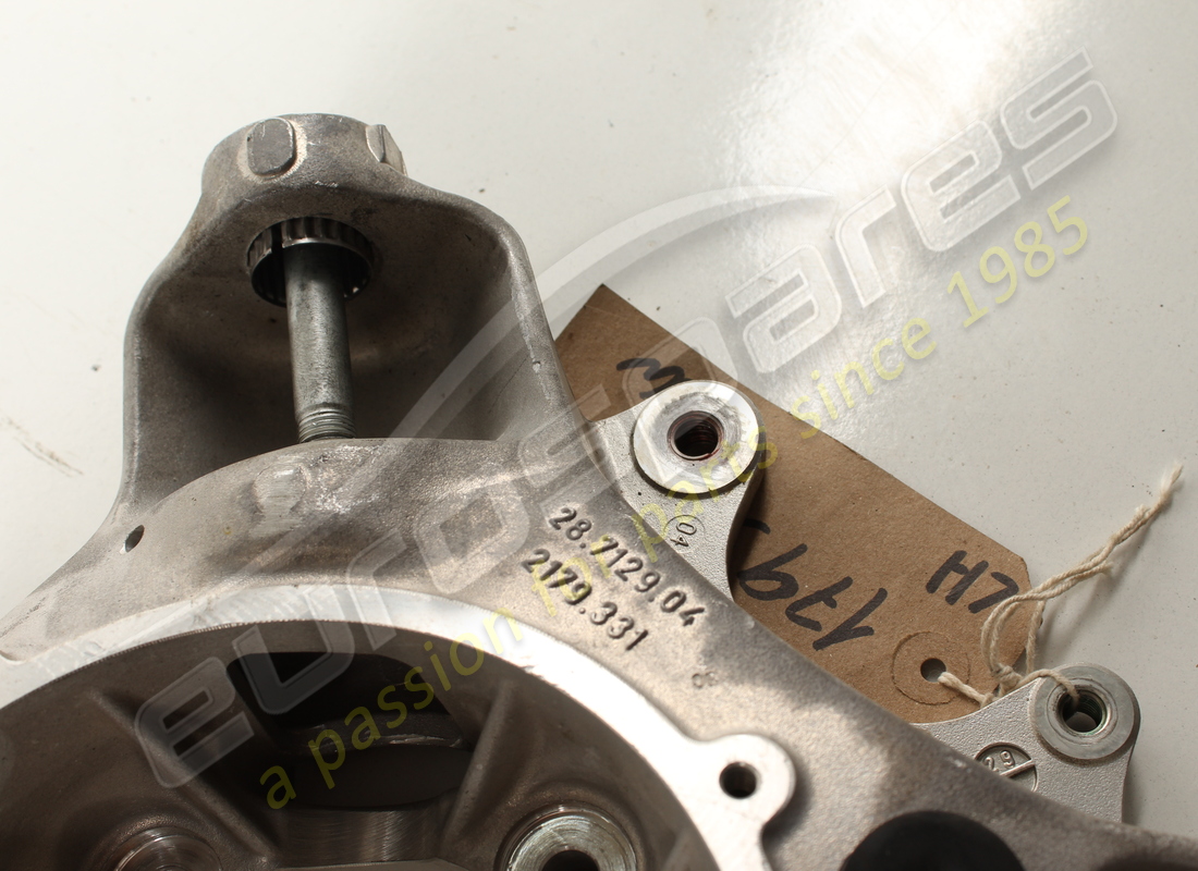 neu ferrari achsschenkel vorne rechts und hinten links. teilenummer 179328 (2)