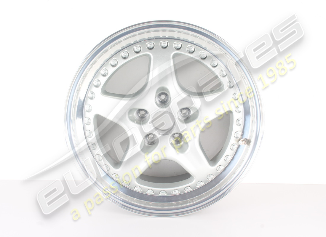 neues maserati hinterrad. teilenummer 367203332 (2)