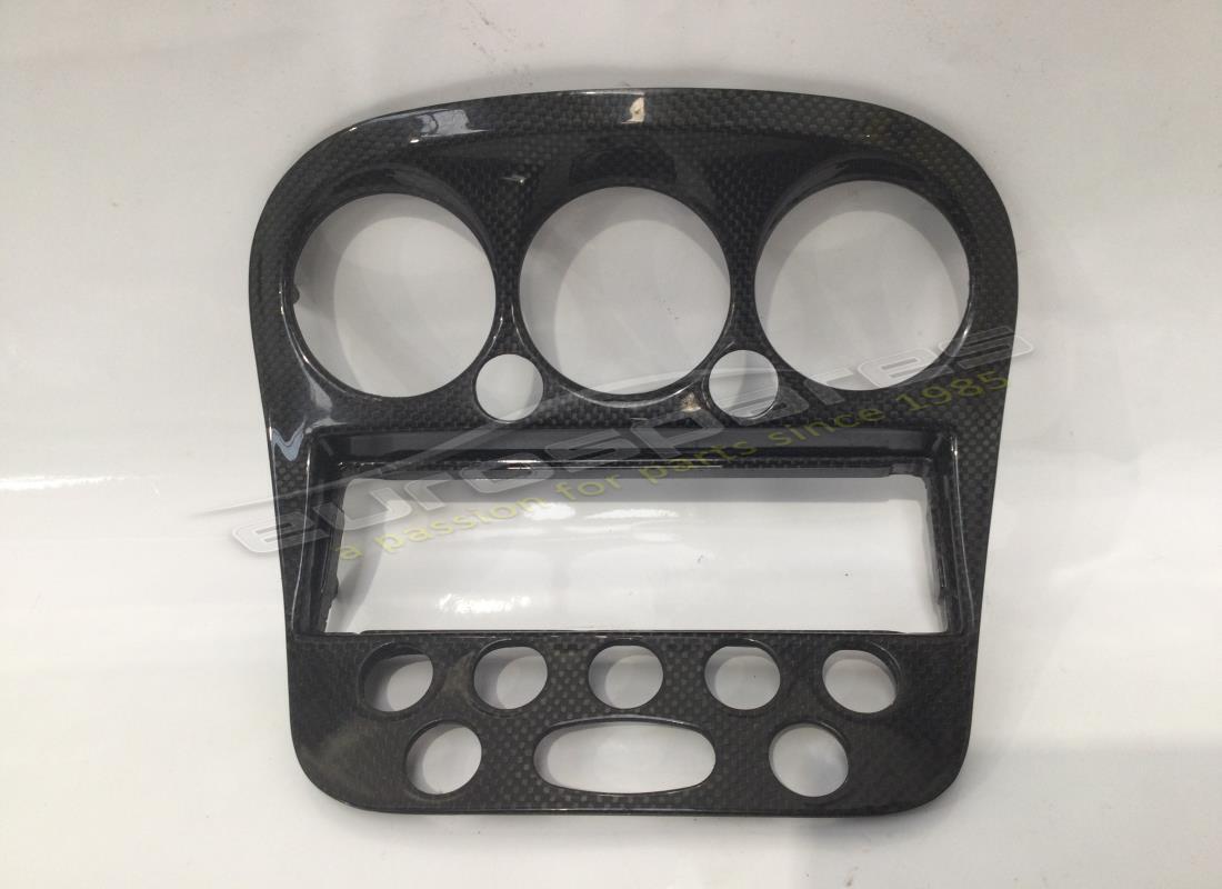 GEBRAUCHTES Maserati CARBON-MITTELREGAL . TEILENUMMER 382300252 (1)