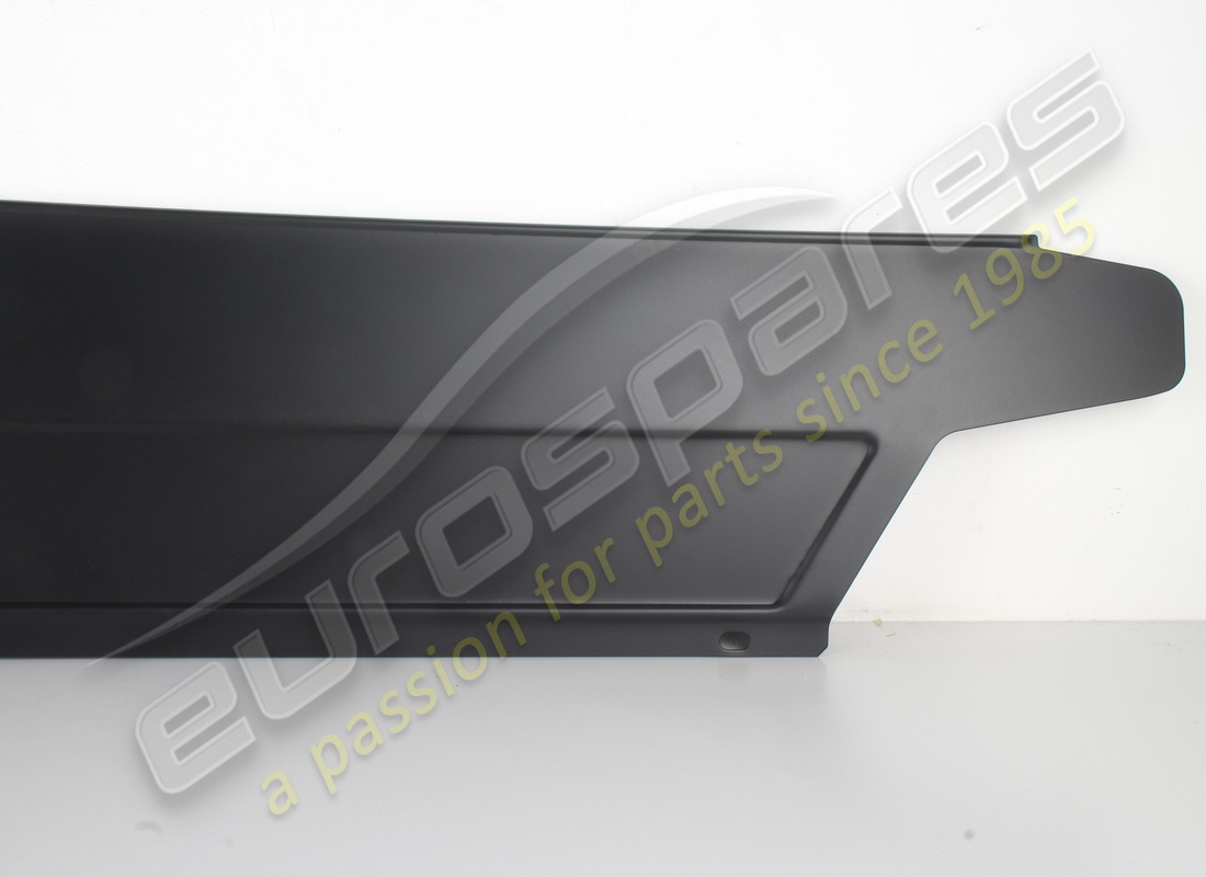 neue ferrari linke kickplatte. teilenummer 64119300 (2)