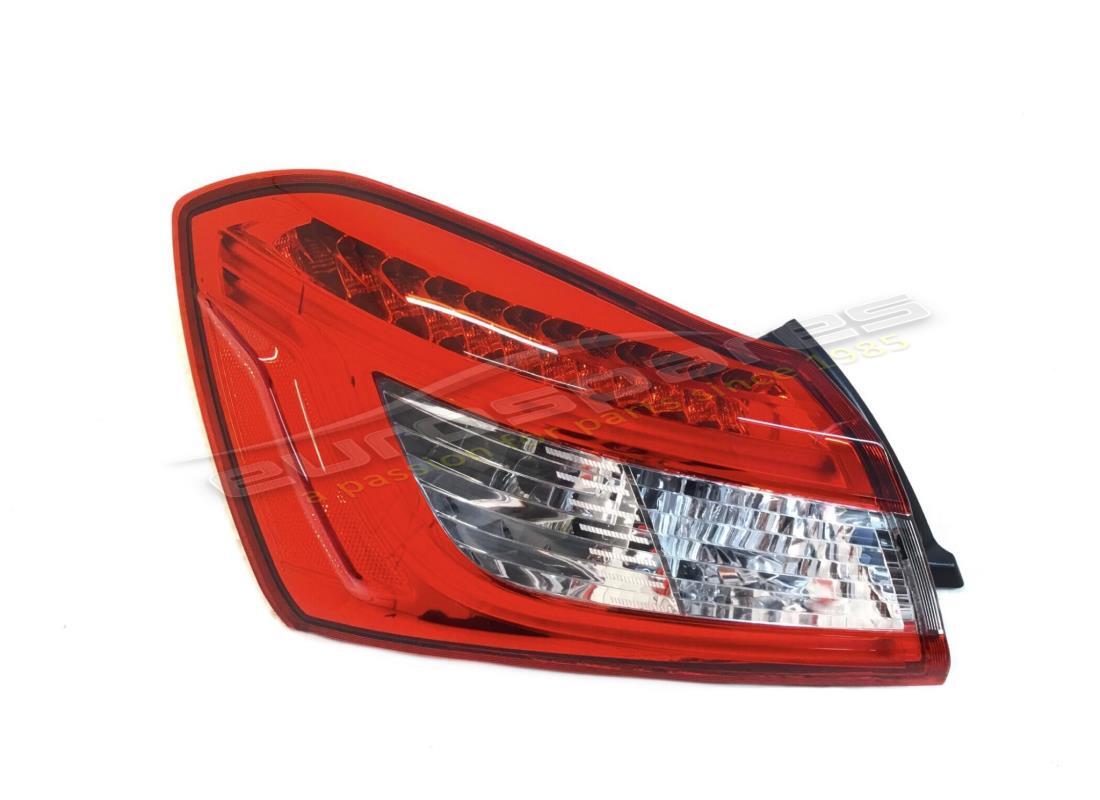 NEU Maserati LINKES RÜCKLICHT, FESTSEITIG. TEILENUMMER 670107150 (1)