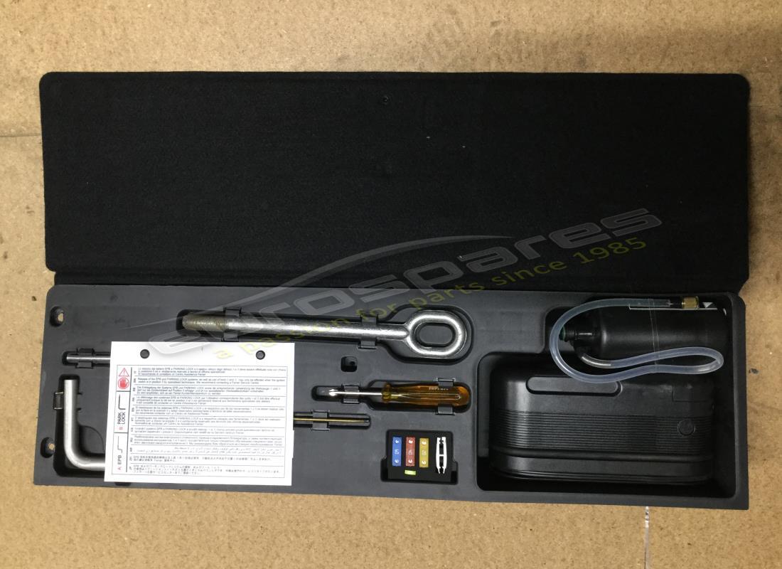 GEBRAUCHTES Ferrari KOMPRESSOR-KIT. TEILENUMMER 288326 (1)