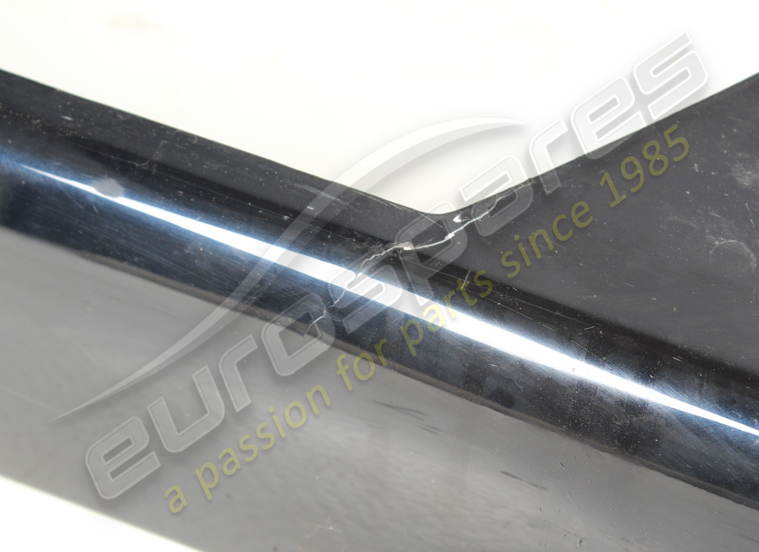 verwendet ferrari abdeckung für linken seitenträger. teilenummer 64101210 (4)