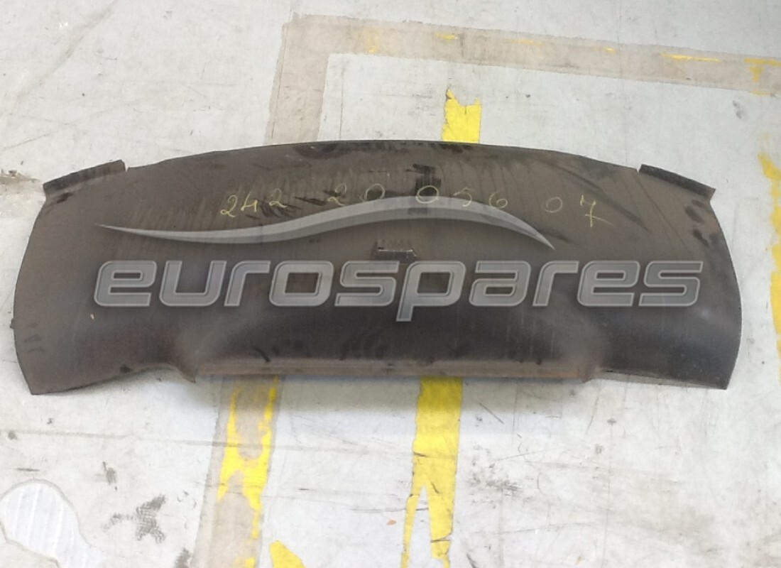 neues ferrari hinten mittleres unteres panel 330 gt mk1. teilenummer 2422005607 (1)